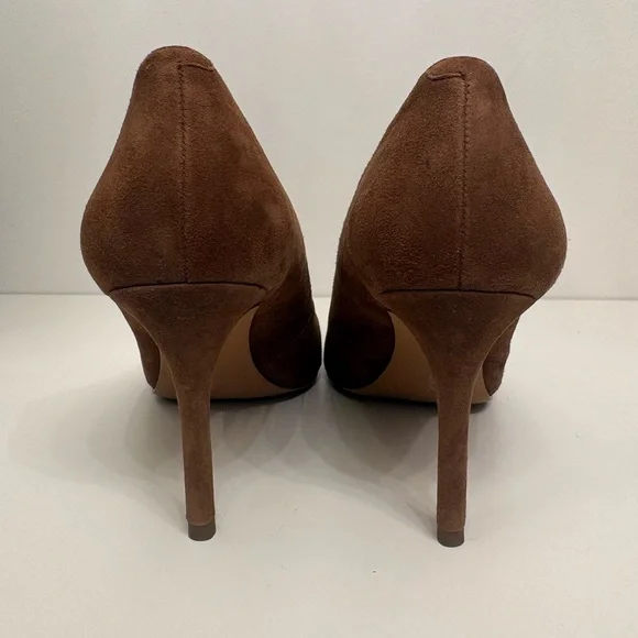 Banana Republic Madison 12-Hour Pump in brown suede - Picture 4 of 7